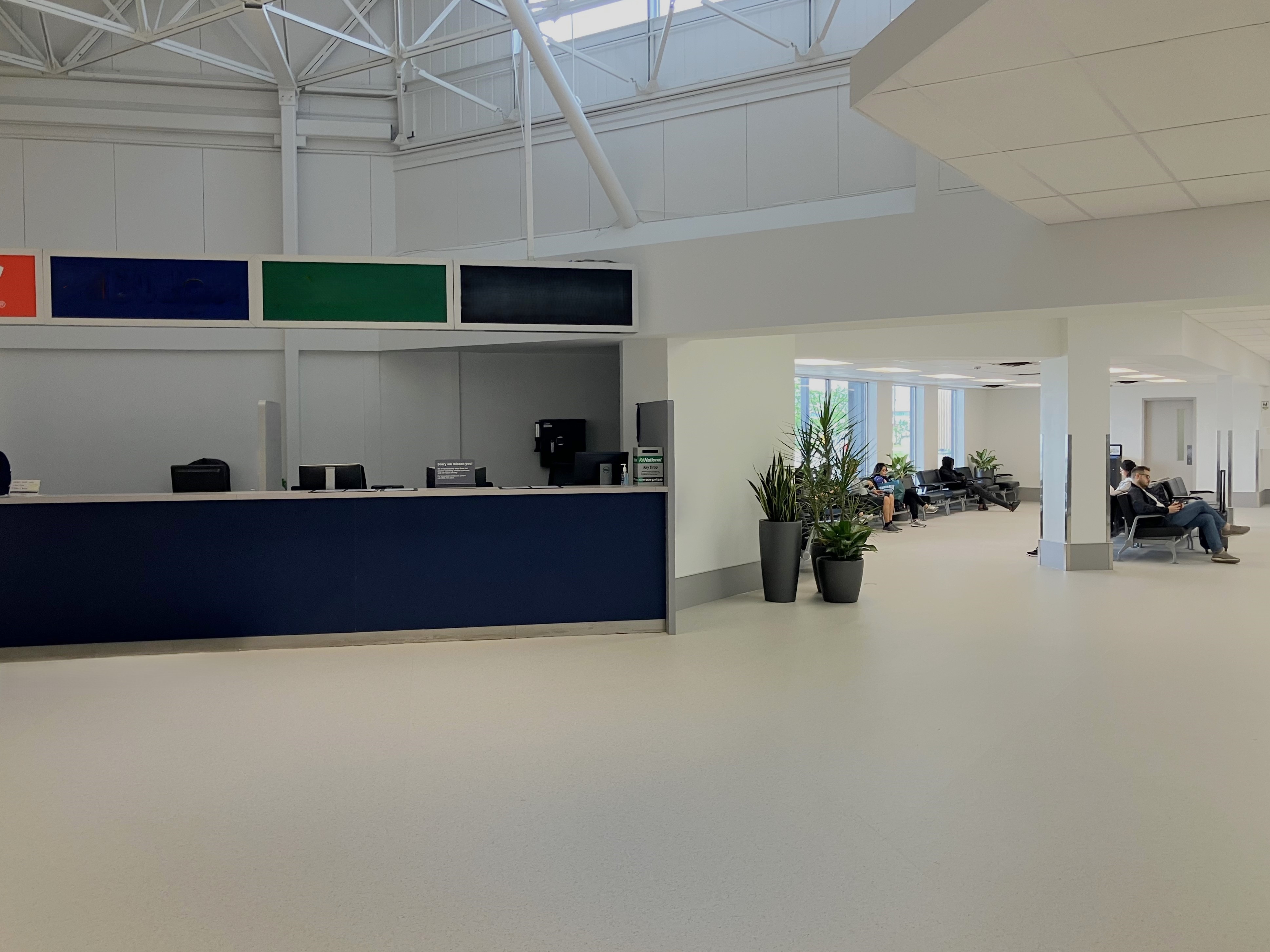 hamilton airport 8